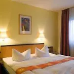 Garden Mit Kostenfreien Parkplaetzen 3*