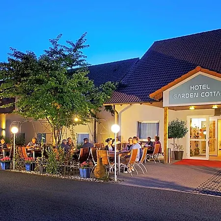 Garden Mit Kostenfreien Parkplaetzen