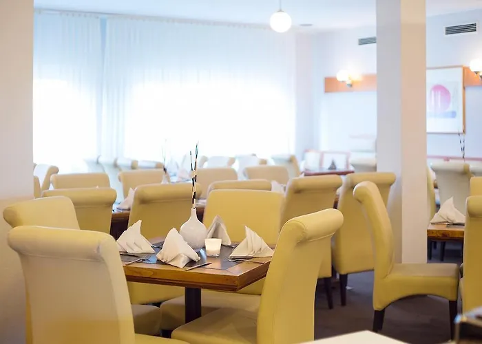 Hotel Garden Mit Kostenfreien Parkplaetzen