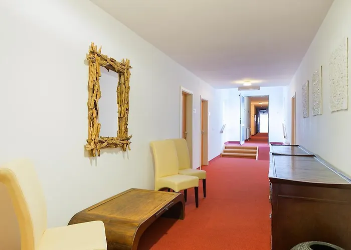 Garden Mit Kostenfreien Parkplaetzen Dresden