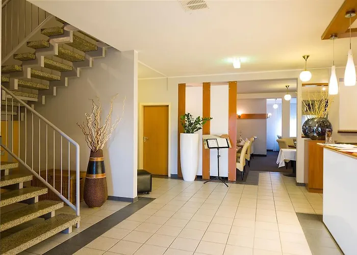 Garden Mit Kostenfreien Parkplaetzen Hotel